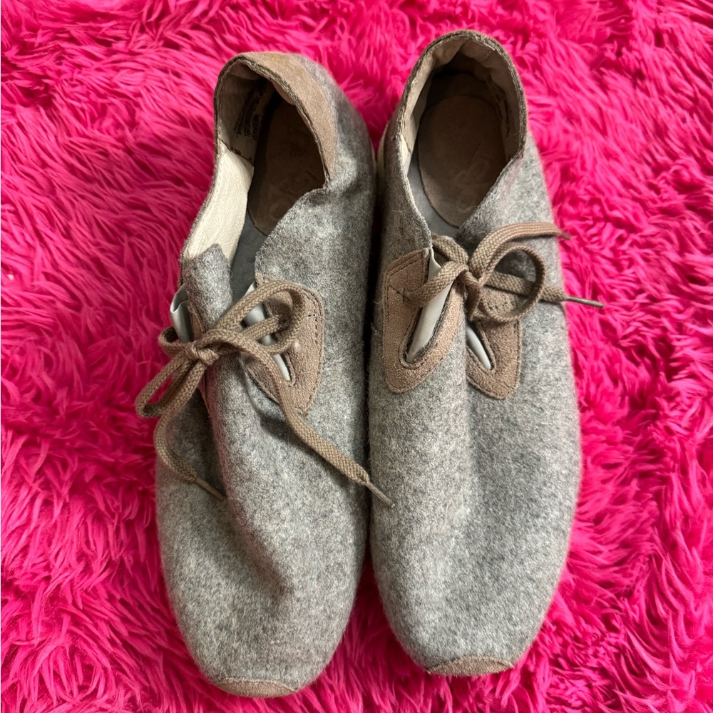 Gray and Brown Wool Shoes -‎ Women’s size 9